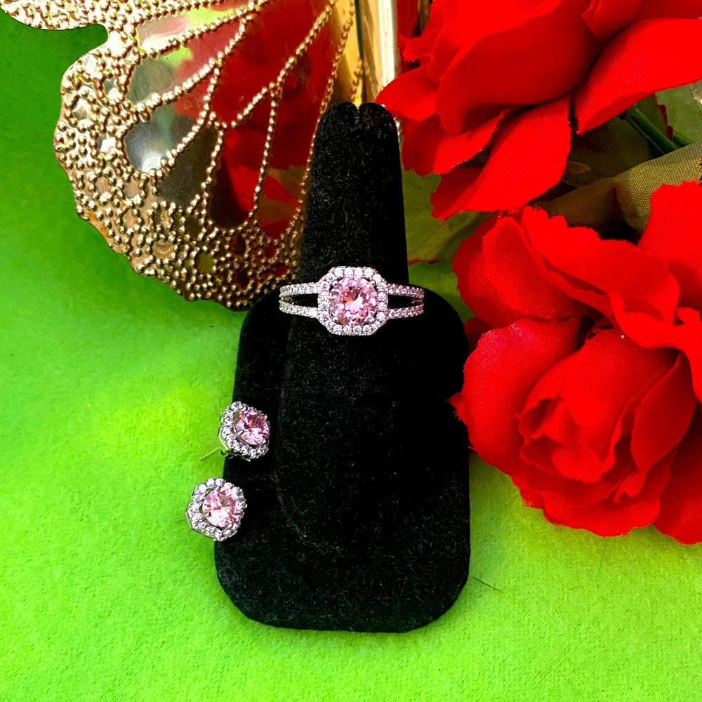 New Stunning Sterling Silver Size 8 Ring With Earrings!(#774)